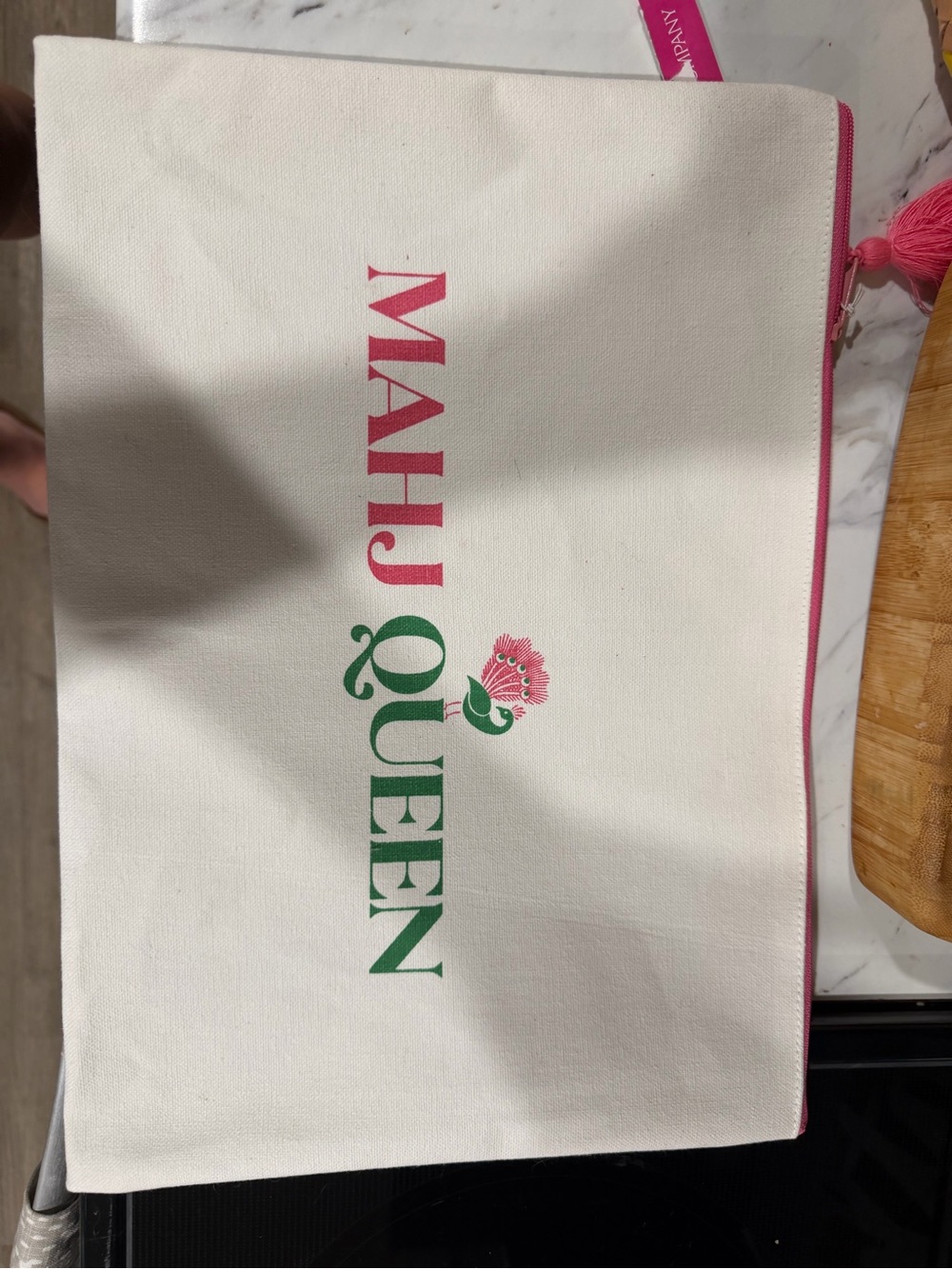MAHJ QUEEN Canvas Zip Pouch - White & Pink